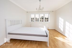 Photo 18- click for photo gallery